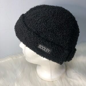 Sooley Teddy Beanie Black